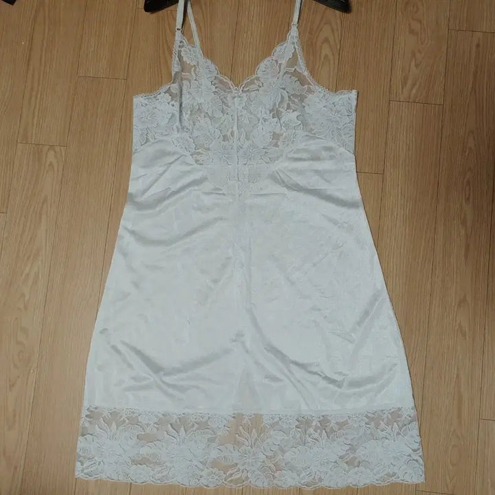 [SOLD OUT] 비비안 빈티지 슬립 90