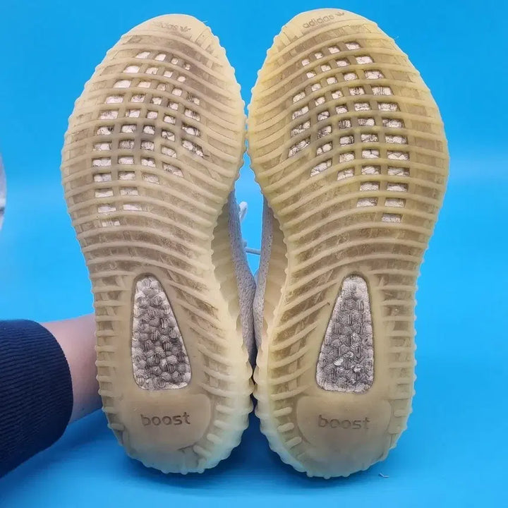 [BUNJANG] Adidas Yeezy Boost 350 Sneakers 245 / H 아디다스 이지부스트 350 운동화 245