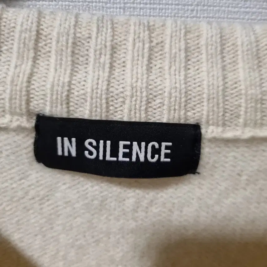 [BUNJANG] In Silence Merino Wool Knit Sweater / 인사일런스 메리노울 니트 L