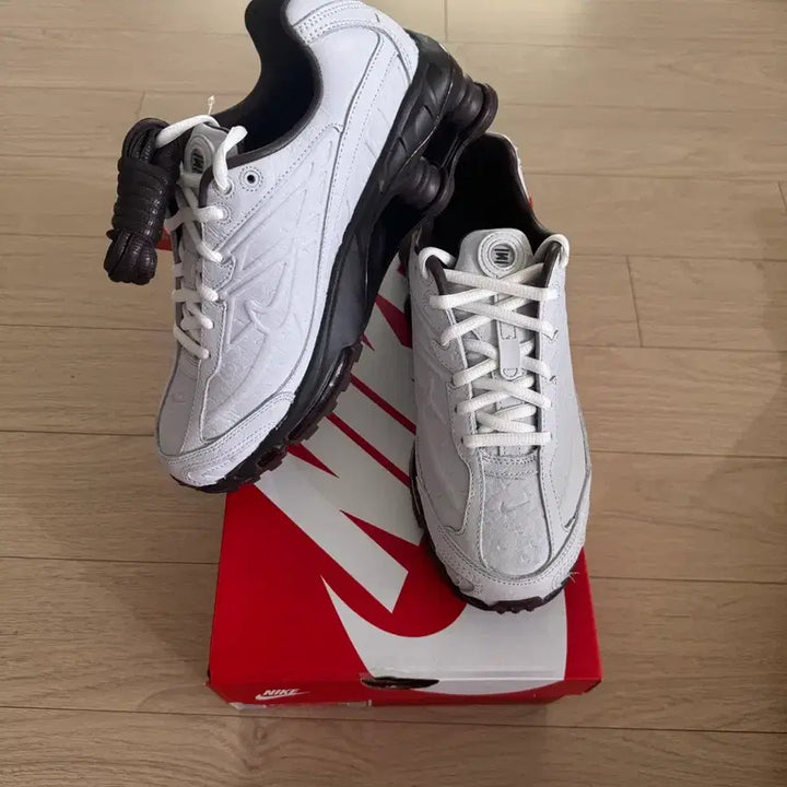 [BUNJANG] Nike Shox Ride 2 Off-White Sneakers / 나이키 샥스 라이드2 오프화이트 운동화 새상품