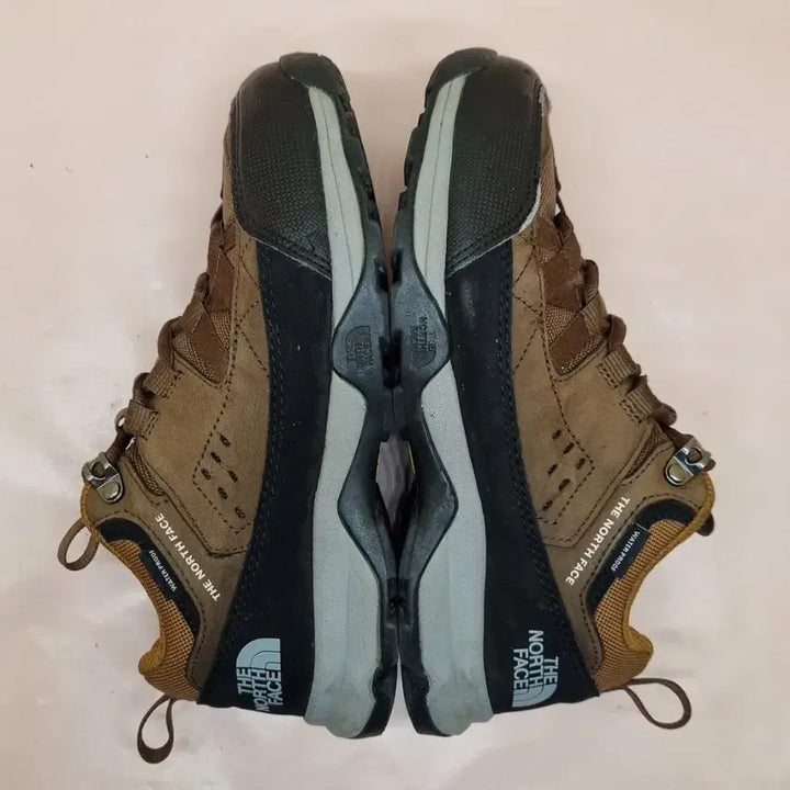 [BUNJANG] The North Face Command Waterproof Trekking Shoes 230 / 노스페이스 커맨드 워터프루프 트레킹화 230