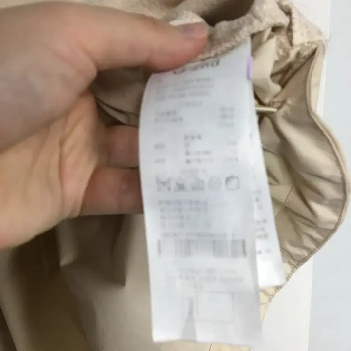 [BUNJANG] 22 오즈세컨 텍스처 블록 자수 티셔츠 / 22 오즈세컨 텍스처 블록 자수 티셔츠