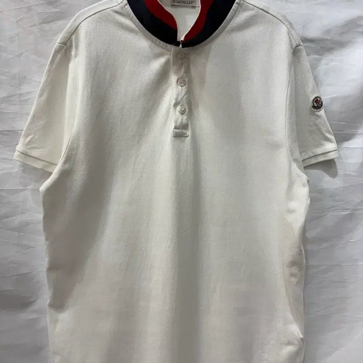 [BUNJANG] Moncler White Polo Shirt L / 몽클레어 화이트 카라티 L/95~마른100사이즈(정품)