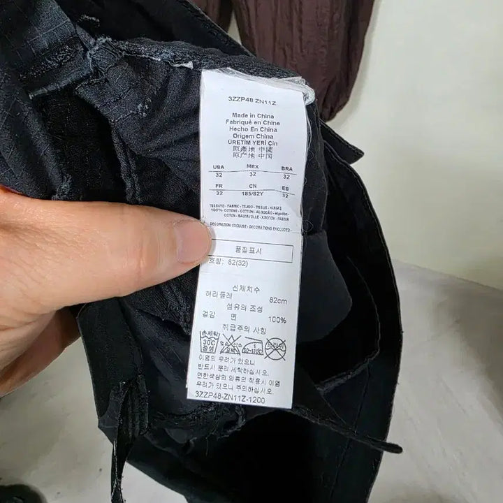 [BUNJANG] Armani Black Cargo Pants / 알마니 블랙 카고 바지 팬츠.260424