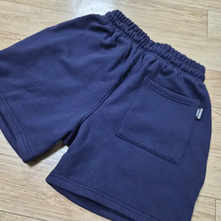 [BUNJANG] Physical Legacy Navy Shorts - New / 피지컬레가시 네이비 반바지 새상품 M