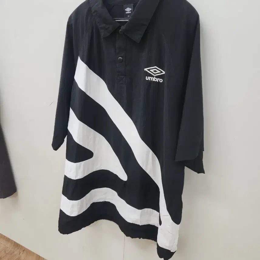 [BUNJANG] Umbro Oversized Polo Shirt / (정품) 엄브로 반팔 오버핏 카라티 105(실측110)