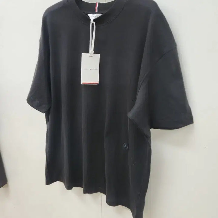 [SOLD OUT] (정품) 타미힐피거 남성 반팔라운드티 (블랙) S(95-100)