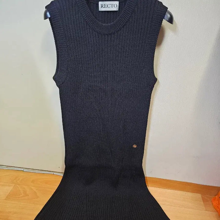 [BUNJANG] RECTO Crew Neck Mini Dress / L) 렉토 RECTO 원피스 블랙 크루넥 미니 드레스
