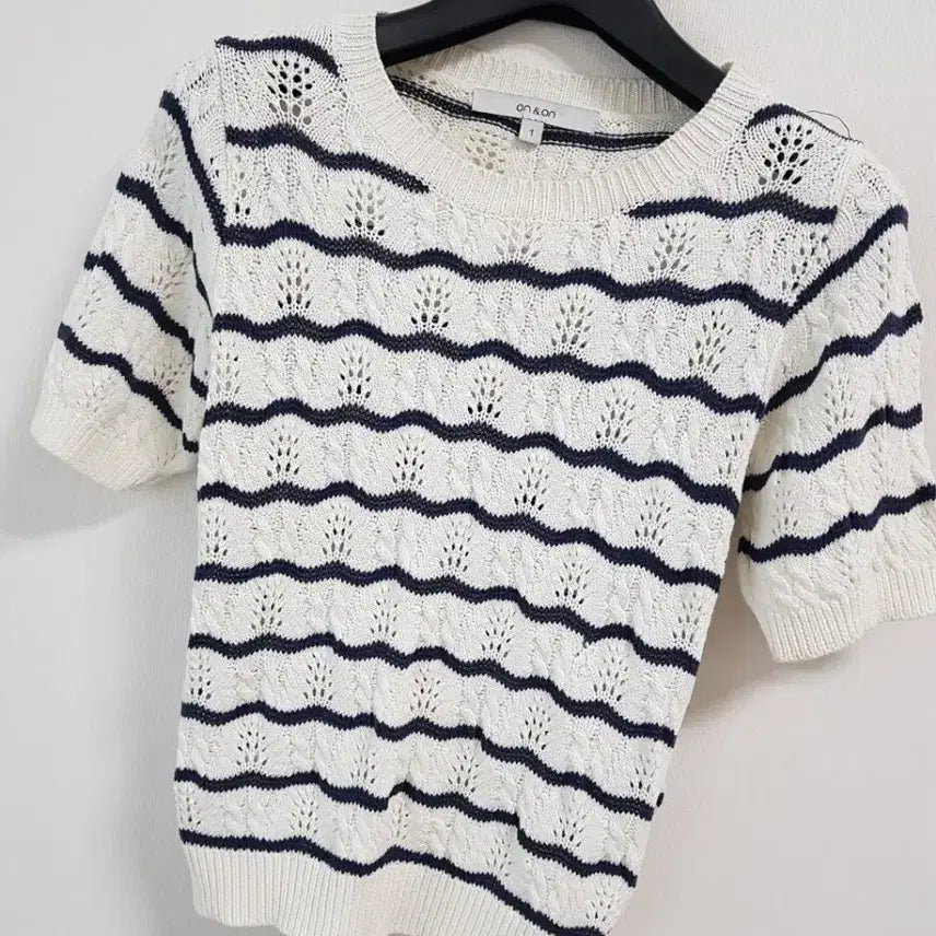 [SOLD OUT] 온앤온 정품 여성 라운드니트