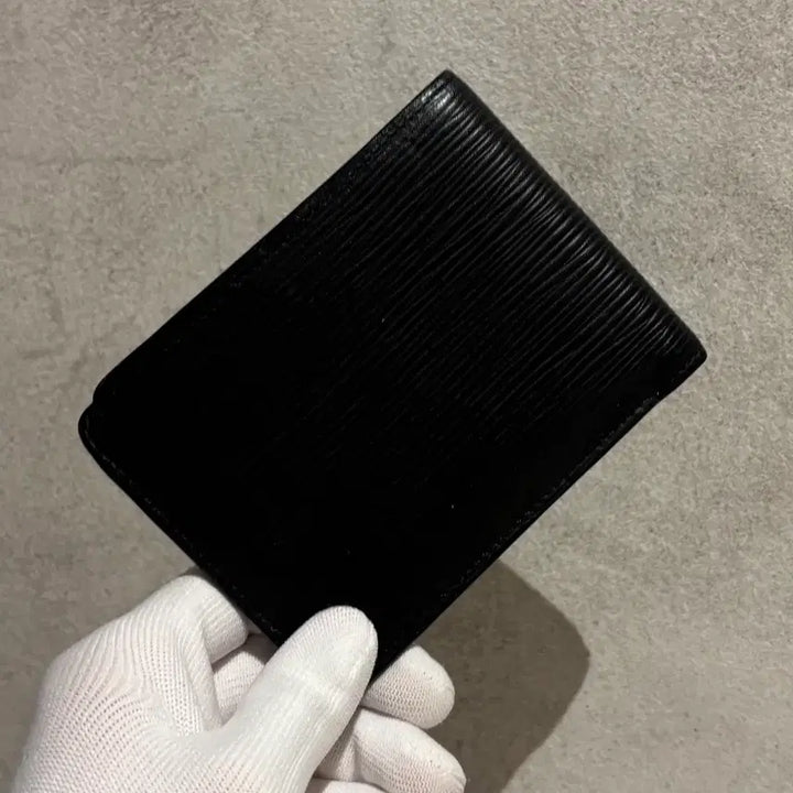 [BUNJANG] Louis Vuitton Circle Logo Wallet / { OS } 루이비통 서클로고 반지갑