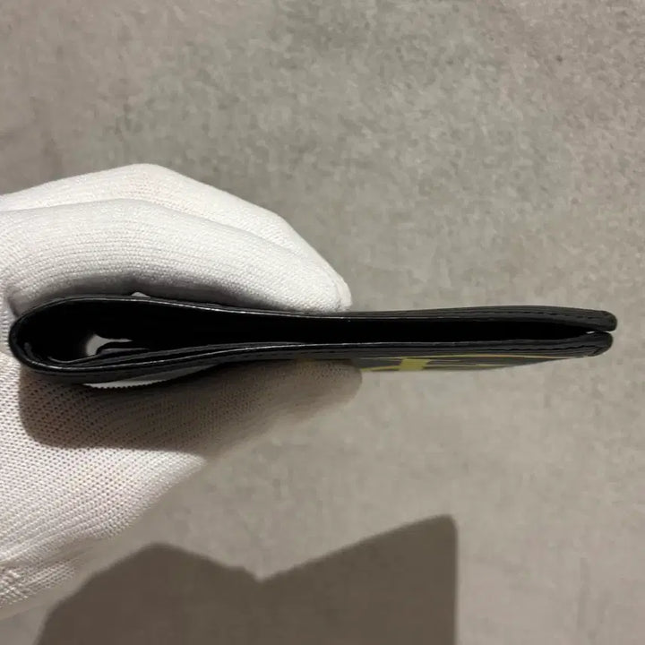 [BUNJANG] Louis Vuitton Circle Logo Wallet / { OS } 루이비통 서클로고 반지갑