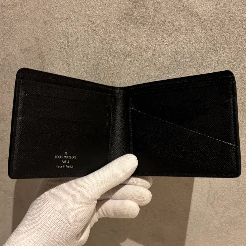 [BUNJANG] Louis Vuitton Circle Logo Wallet / { OS } 루이비통 서클로고 반지갑