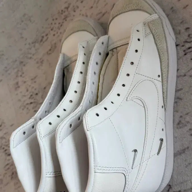 [BUNJANG] Nike Blazer Mid 77 SE Chrome Luxe Sneakers / 나이키 블레이저 미드 77 SE 크롬 럭스