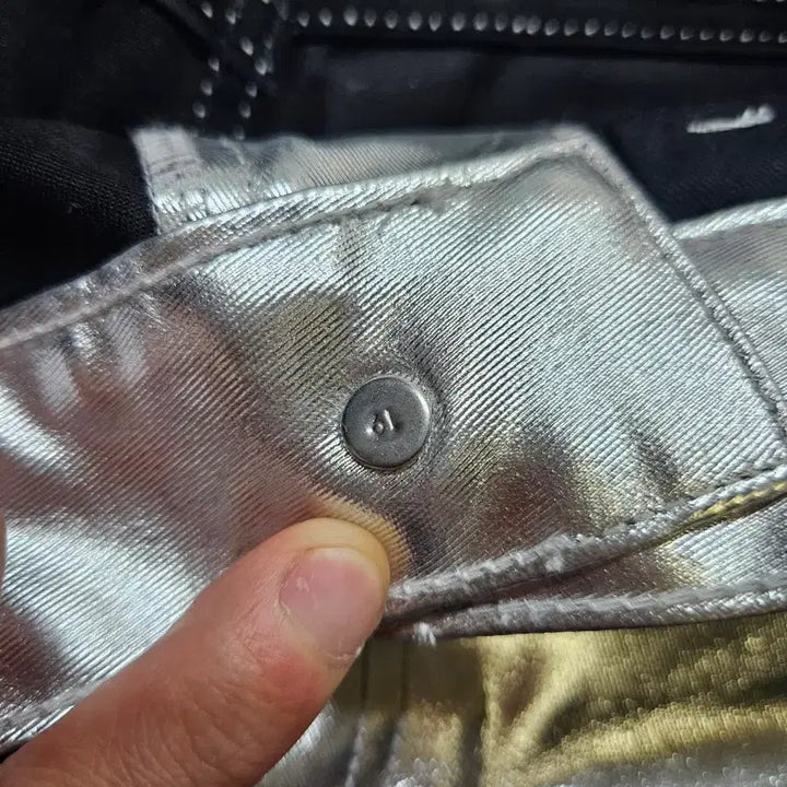 [BUNJANG] Celine Metallic Silver Skinny Stretch Denim Pants / 26) 셀린느 CELINE 메탈릭 실버 스키니 스트레치 데님 팬츠