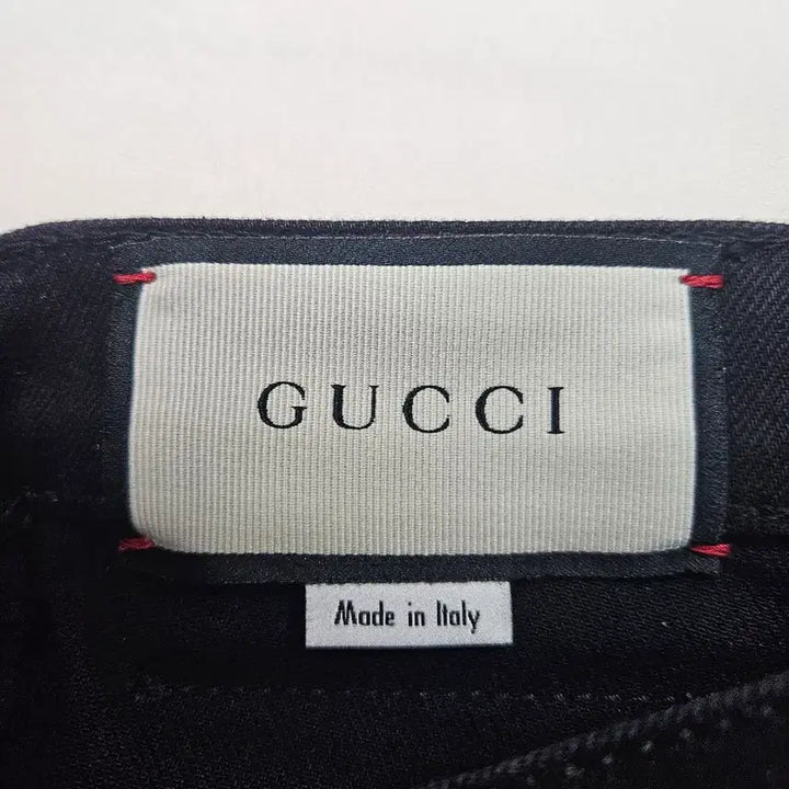 [SOLD OUT] (100% 정품) 구찌 GUCCI 명품 청바지 블랙진