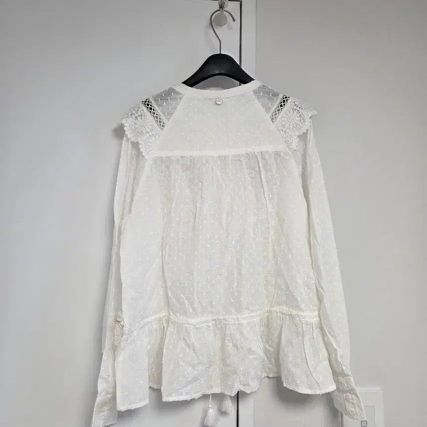 [BUNJANG] Thursday Island Blouse / 써스데이아일랜드 블라우스