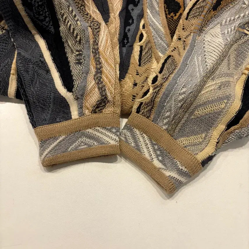 [BUNJANG] CARLO ALBERTO Gold Pattern Cardigan / [S] CARLO ALBERTO 쿠지맛 골드 패턴 가디건
