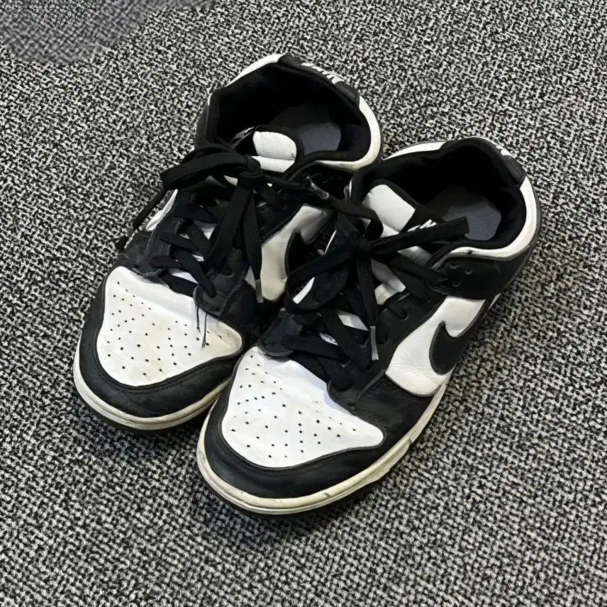 [BUNJANG] Nike Dunk Low Panda (270) Sneakers / (270) 나이키 덩크 로우 범고래