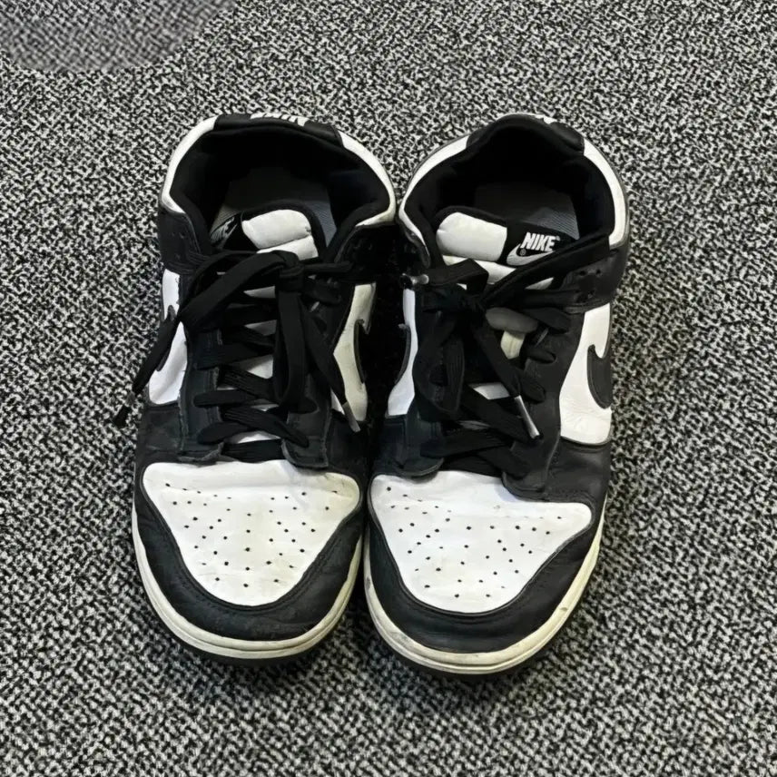[BUNJANG] Nike Dunk Low Panda (270) Sneakers / (270) 나이키 덩크 로우 범고래
