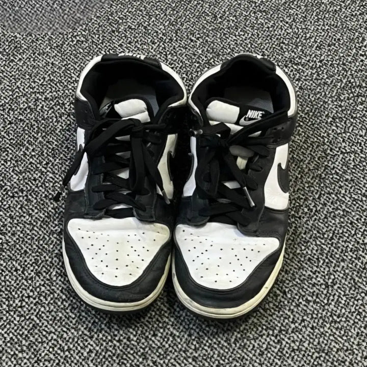 [BUNJANG] Nike Dunk Low Panda (270) Sneakers / (270) 나이키 덩크 로우 범고래