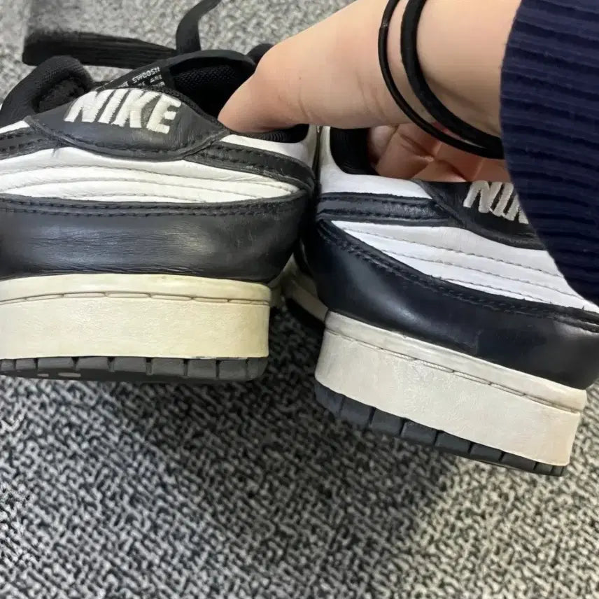 [BUNJANG] Nike Dunk Low Panda (270) Sneakers / (270) 나이키 덩크 로우 범고래