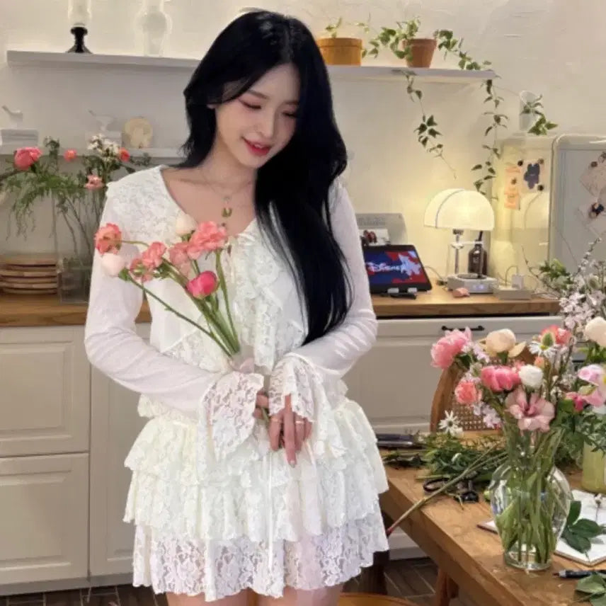 [BUNJANG] Roar Aori Ruffle Lace Cardigan / [미착용] 아옳이 로아르 러플 레이스 가디건