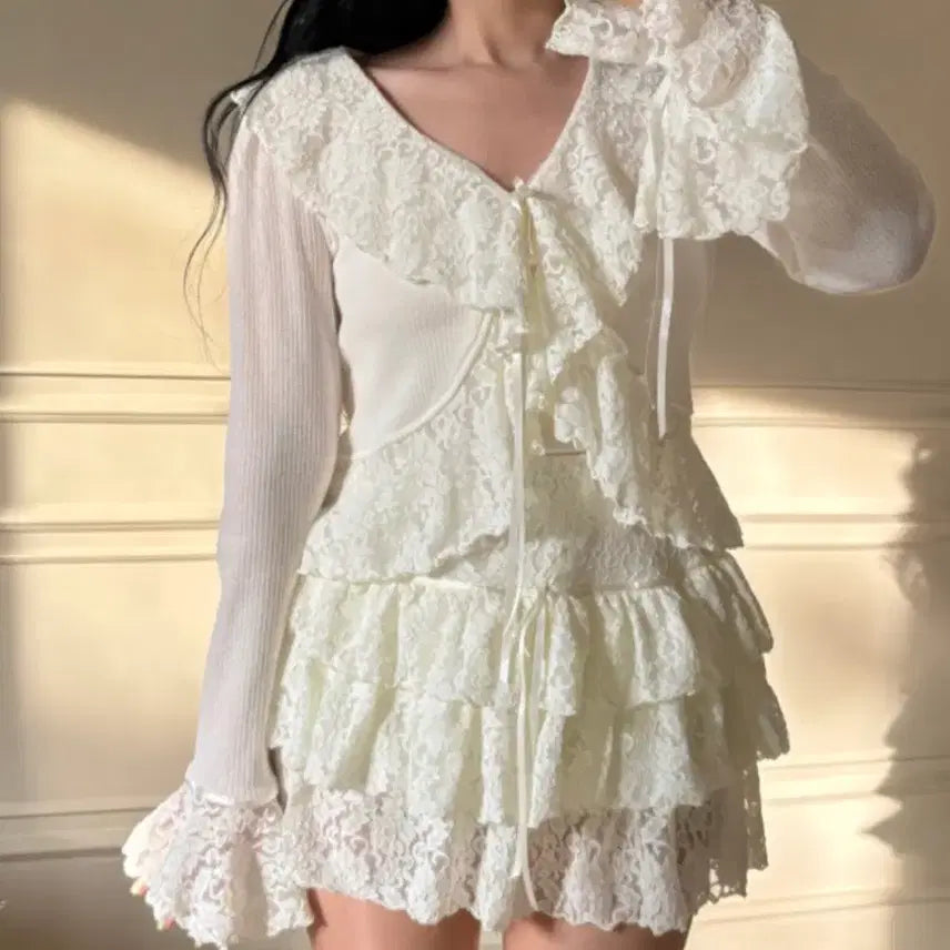 [BUNJANG] Roar Aori Ruffle Lace Cardigan / [미착용] 아옳이 로아르 러플 레이스 가디건