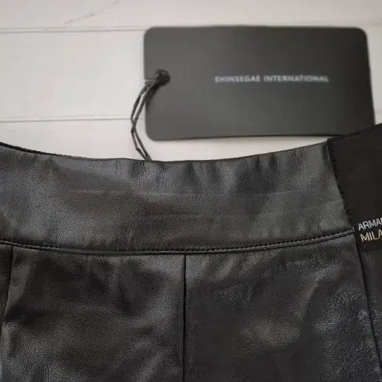 [BUNJANG] Armani Exchange Black Leather 7/10 Pants / (새상품.택가27만)알마니 블랙 레더 통7부바지