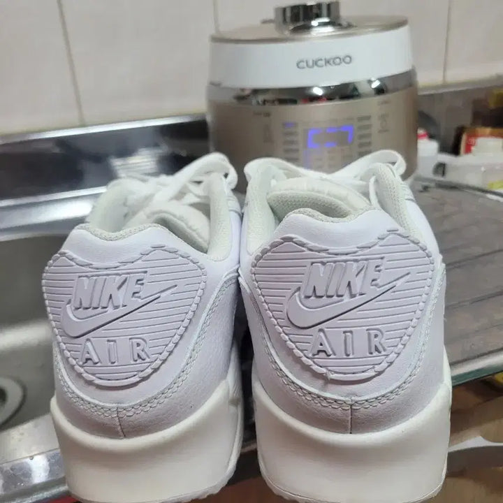 [BUNJANG] Nike Air Max 90 White Sneakers / 나이키 에어맥스 90 화이트 290mm