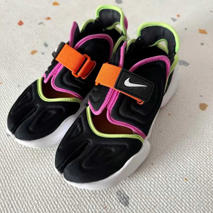 [BUNJANG] Nike Aqua Rift 240 Sneakers / 나이키 아쿠아리프트 240