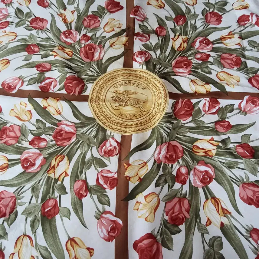 [BUNJANG] Burberry Vintage Silk Scarf / 90s 빈티지 버버리 실크 스카프