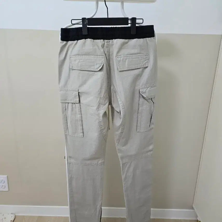 [BUNJANG] Fear of God Essentials Drawstring Cargo Pants / [M]피어오브갓 에센셜(FOGxpacsun) 드로우스트링 카고팬츠