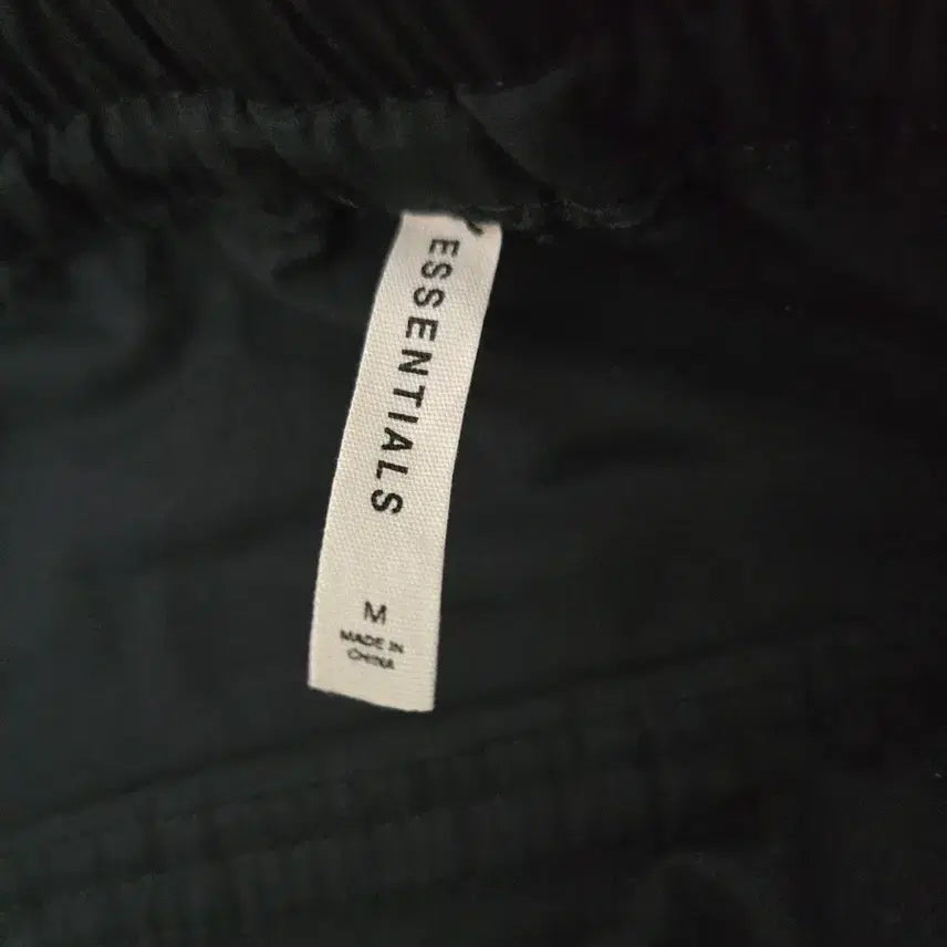 [BUNJANG] Fear of God Essentials Drawstring Cargo Pants / [M]피어오브갓 에센셜(FOGxpacsun) 드로우스트링 카고팬츠