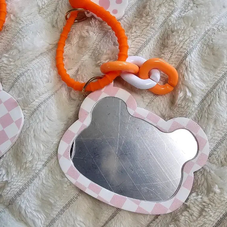 [BUNJANG] Import Matte Checkerboard Teddy Bear Face Mirror Keyring / (바로배송) 수입 무광 화핑 체커보드 곰돌이 페이스 미러 거울 타이 키링