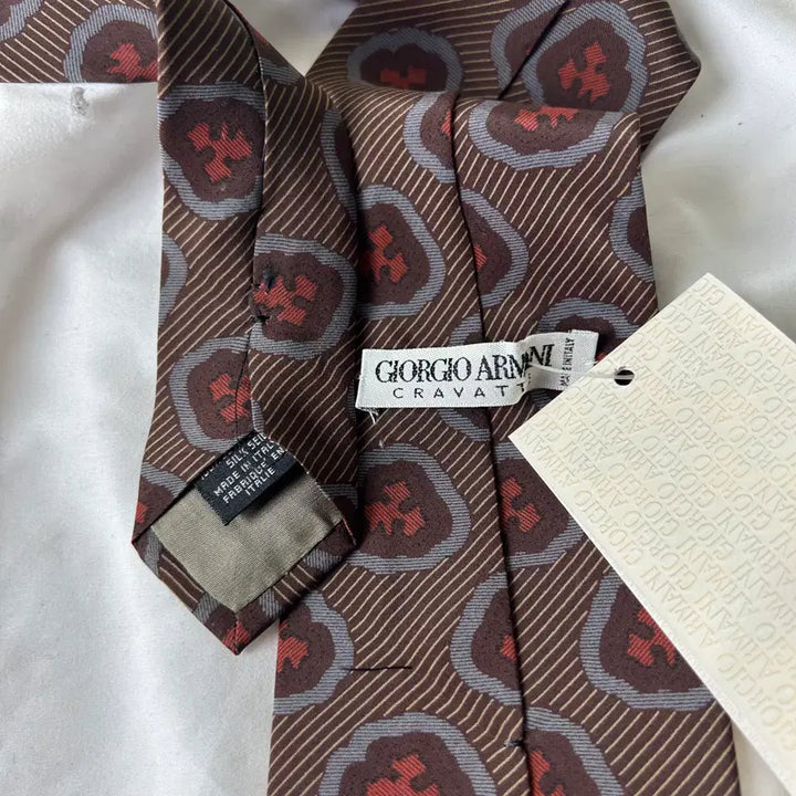 [BUNJANG] Giorgio Armani Silk Medallion Tie / [GIORGIO ARMANI] 조르지오아르마니 메달리온 실크 넥타이