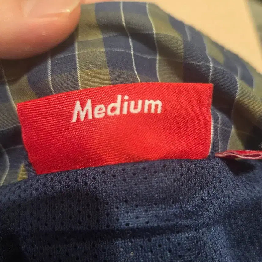 [BUNJANG] Supreme Plaid Track Jacket Navy - 25FW M / 슈프림 플레이드 트랙 자켓 네이비 - 25FW M사이즈