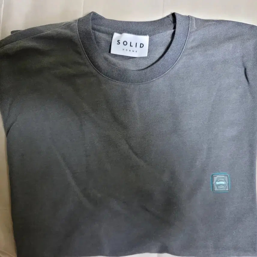 [SOLD OUT] 솔리드옴므 나비 반팔 티셔츠 52사이즈