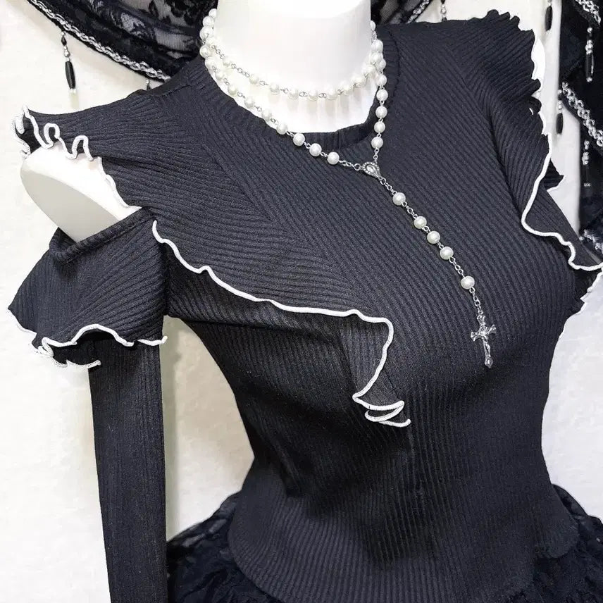 [BUNJANG] Romantic Goth Lolita Ruffle Shoulder Cutout Top / 로맨틱갸루 고딕 고스로리 프릴 러플 숄더트임 로걀탑 공겜여주 핀터 세라
