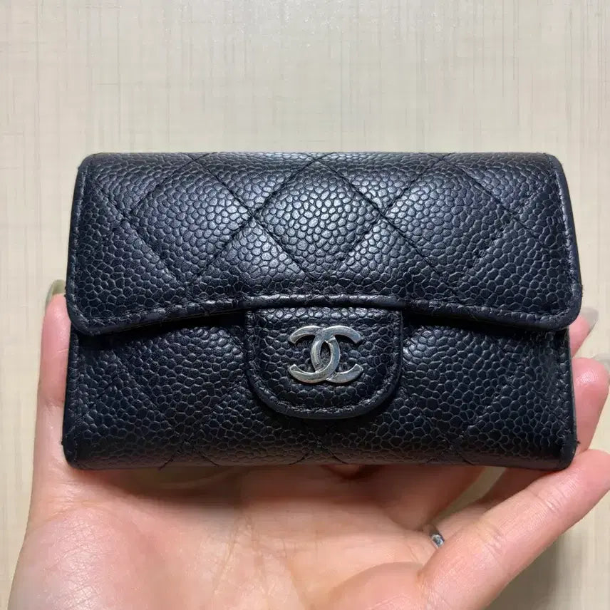 [SOLD OUT] 샤넬 캐비어 클래식 지갑 에눌가능