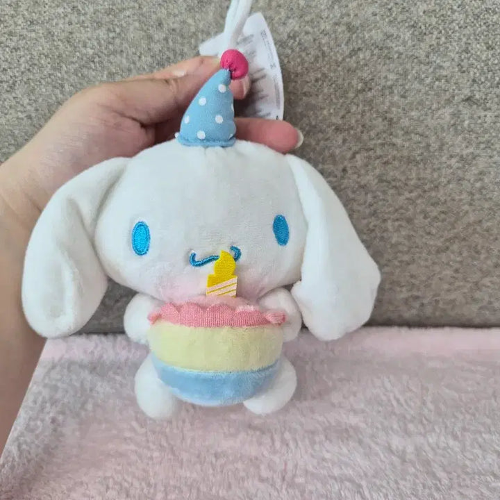 [BUNJANG] Sanrio Cinnamoroll Plush Keychain / 정품) 산리오 시나모롤 인형 키링 새상품