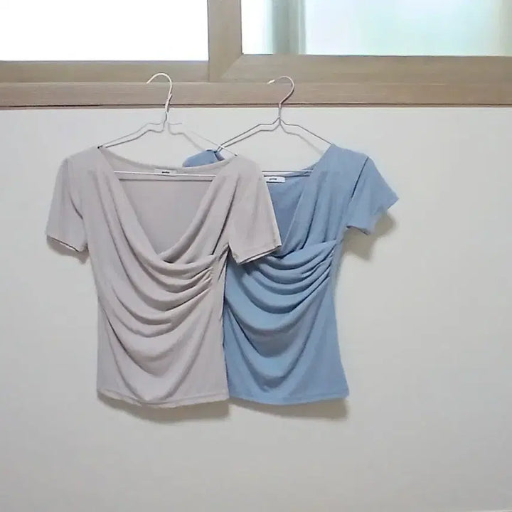 [SOLD OUT] (2개 세트) 여자 랩스타일 반팔티