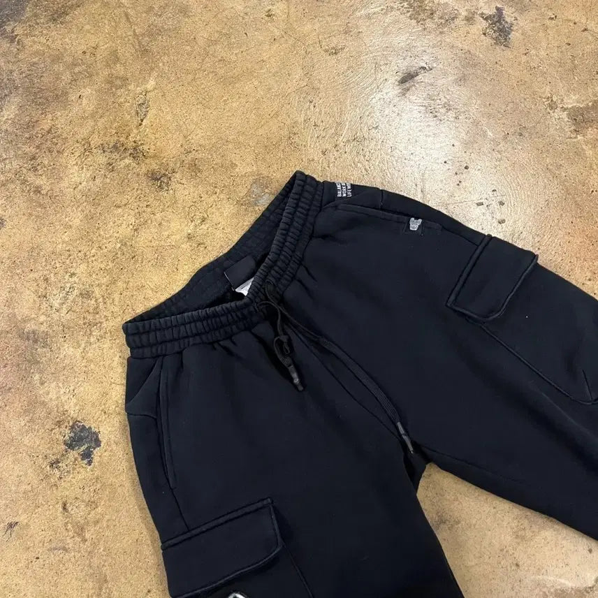 [BUNJANG] Lifework Black Cargo Jogger Training Pants / [정품] 라이프워크 블랙 카고 조거 트레이닝 바지