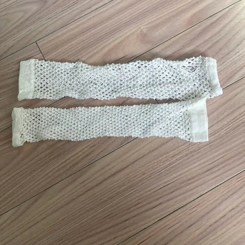 [BUNJANG] H&amp;M Knit Vest and Mesh Arm Warmers Set - White / 일본 패션 망사 그물 암워머 밴드 토시 2쌍 4개 화이트