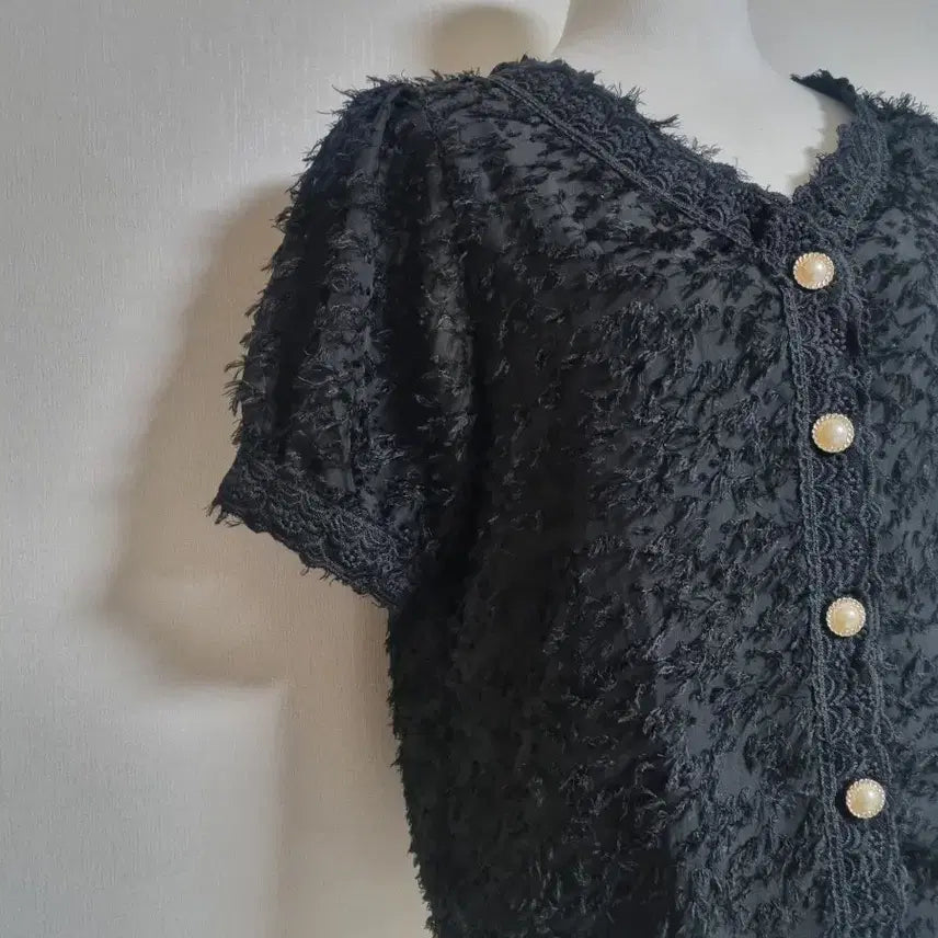 [BUNJANG] Black Pearl Button Blouse / 블랙 펄 버튼 블라우스