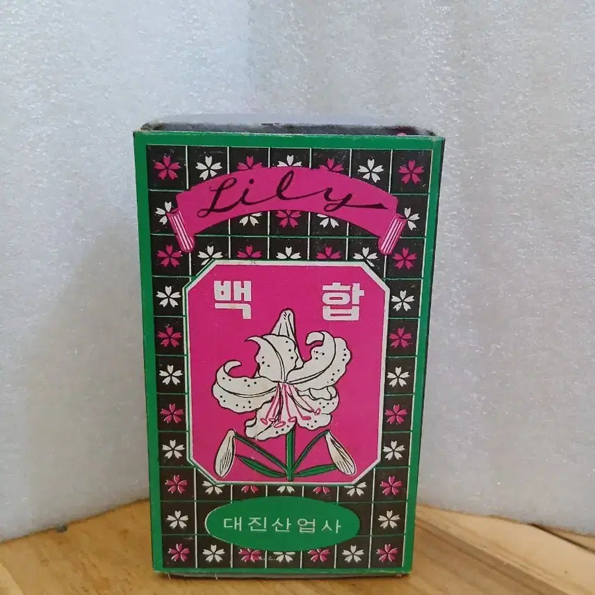[BUNJANG] Daejin Industrial Lily Matches (Full Box) / 대진산업사 릴리 백합 성냥 통성냥