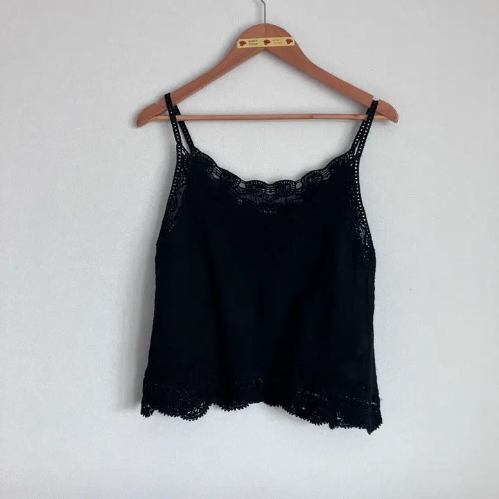 [SOLD OUT] 레이어드 레이스 나시 탑 블랙