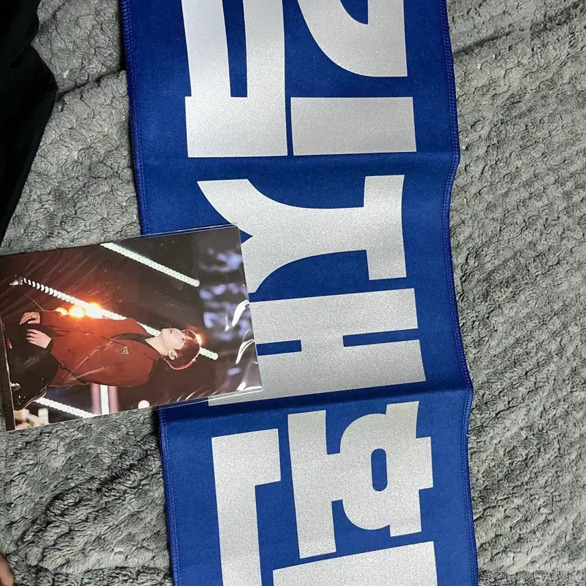 [BUNJANG] Kim Jaehwan Support Slogan + Postcard Set / 김재환 응원 슬로건 + 포토엽서 여러장