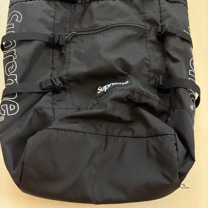 [BUNJANG] Supreme Tote Backpack Black 19SS / 19SS 슈프림 토트 백팩 블랙 supreme