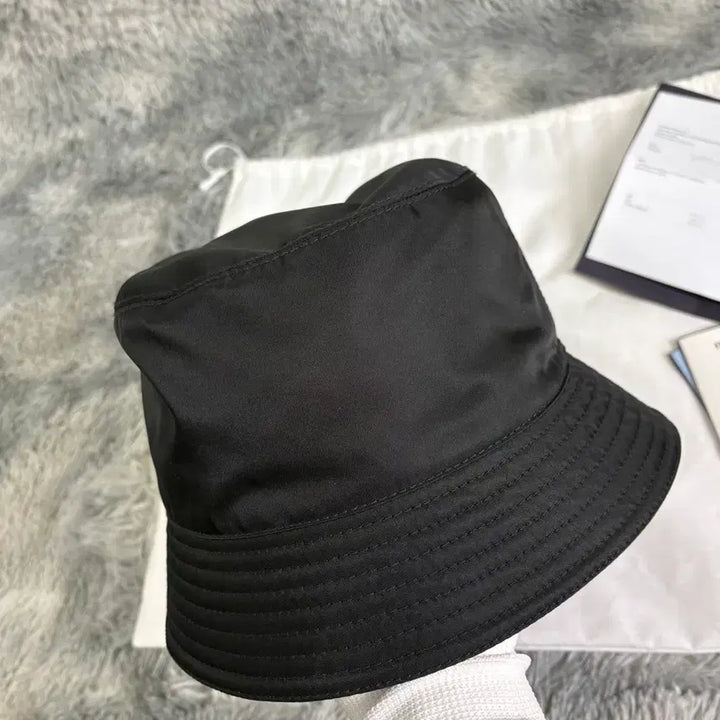 [BUNJANG] Prada Re-Nylon Bucket Hat Black M / 프라다 리나일론 버킷햇 블랙 M사이즈 새상품급