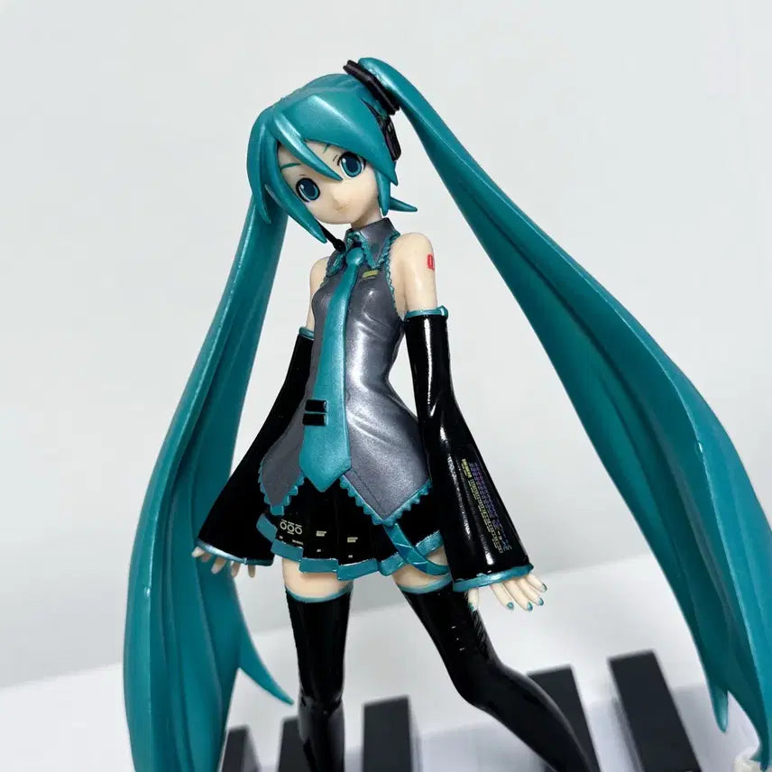 [BUNJANG] Hatsune Miku Extra Pearl Figure / 고전 하츠네 미쿠 엑스트라 펄 피규어